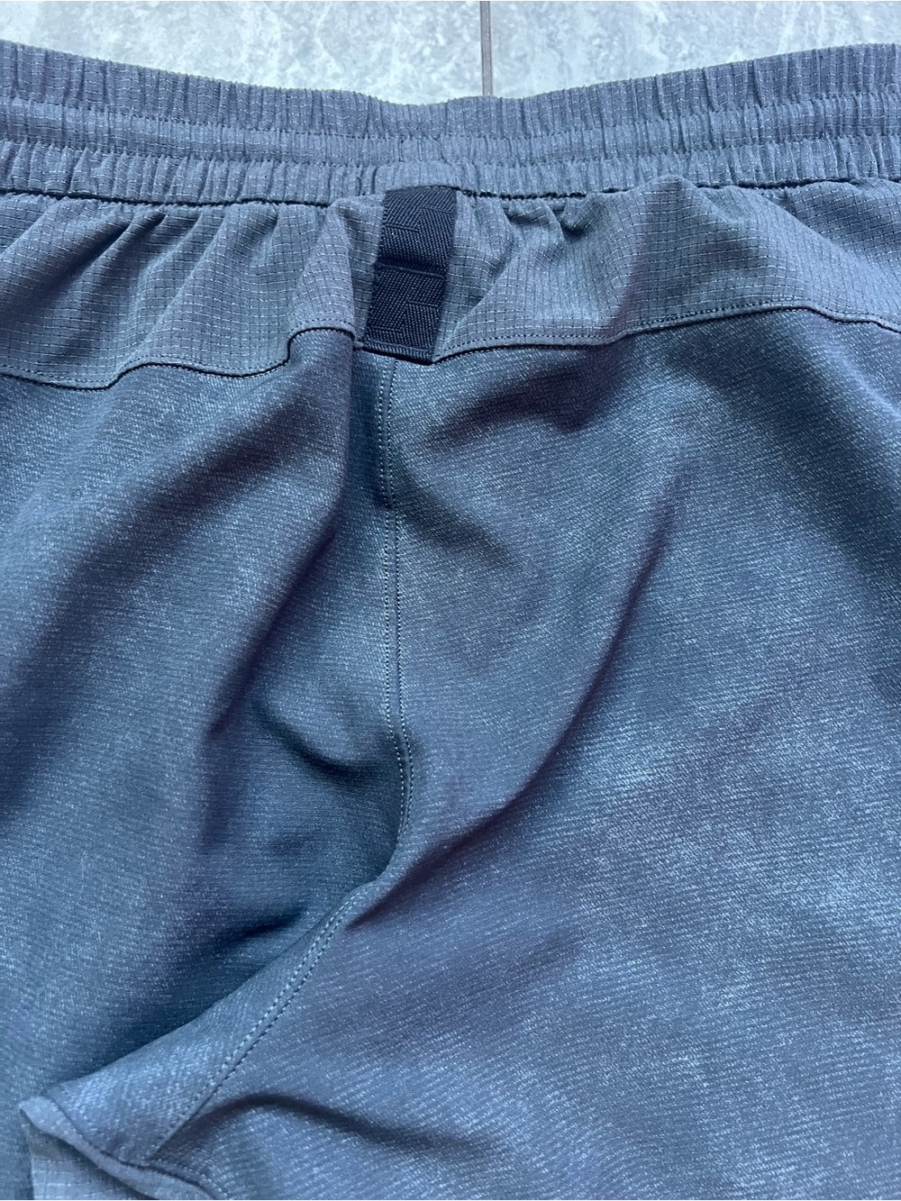 Lululemon Men's Dark Heather Gray Cross Challenger Joggers Performance Wear XS - Picture 5 of 16